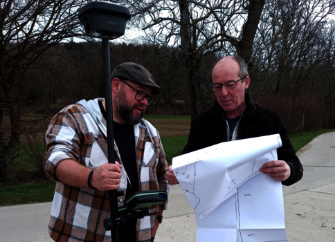 Nicolas Jemmely (à gauche) et Cédric Péclard (à droite) de Schütz & Péclard SA