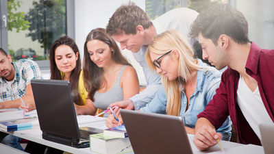 Kundenanpassung Für eine Individualschulung stimmen wir vorab mit Ihnen die Schwerpunkte und Themen ab