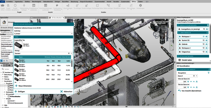 Screenshot einer CAD-Software mit einer 3D-Maschinenanlage. Im Mittelpunkt führt ein roter Rohrbogen durch die Bauteile; links und unten offene Dialogfenster zeigen Bauteilliste, Maße und Einstelloptionen, während weitere Maschinenteile im Hintergrund sichtbar sind.