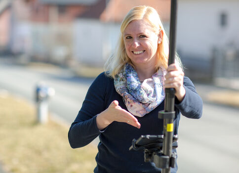 Einfaches, satellitengestütztes Erfassen von Infrastruktur- und Liegenschaftsobjekten und mobiles Erledigen von Aufgaben