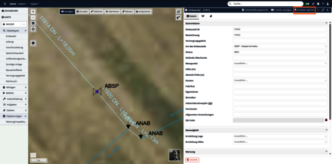 Screenshot einer Geoinformationssystem-Karte: braune Satellitenansicht mit einer diagonalen blauen Route, die markierten Punkte ABSP und ANAB verbindet; rechts daneben ein Detailfenster mit Formularfeldern.