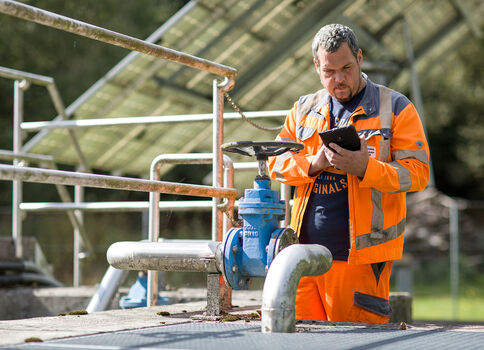 Um die Lebensdauer von Infrastrukturanlagen zu maximieren, unterstützt die neue Version von Smart Infra sämtliche Tätigkeiten rund um kommunale Infrastruktur. 