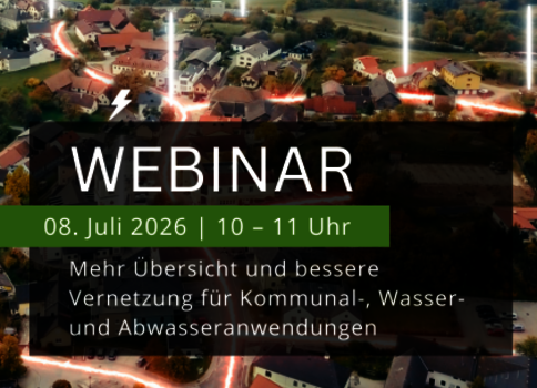 Luftaufnahme einer Kleinstadt mit grünem Umland. Überlagertes Banner zeigt WEBINAR, Datum 01. Juli 2026, 10–11 Uhr, sowie den Hinweis: Mehr Überblick und bessere Vernetzung für Kommunal-, Wasser- und Abwasseranwendungen.